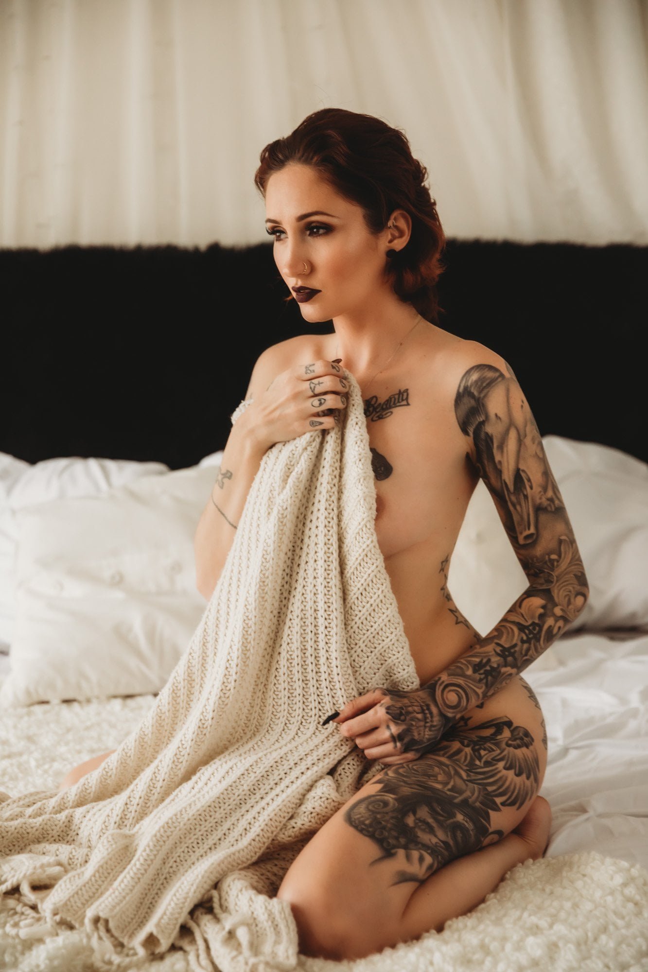 https://boudoirbynaniustudio.com/wp-content/uploads/2020/02/2A6A9106-Edit.jpg